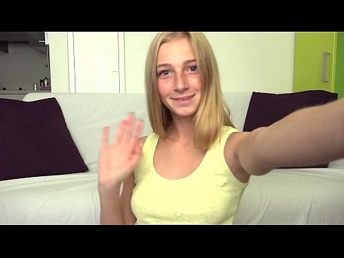 ❤️ Wenn ich gelangweilt bin, masturbiere ich faul meine rosa Muschi ❤️ Anal video bei uns ﹏