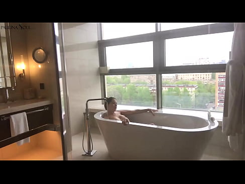 ❤️ Riesiges Babe wichst leidenschaftlich ihre Muschi im Badezimmer ❤️ Anal video bei uns ﹏